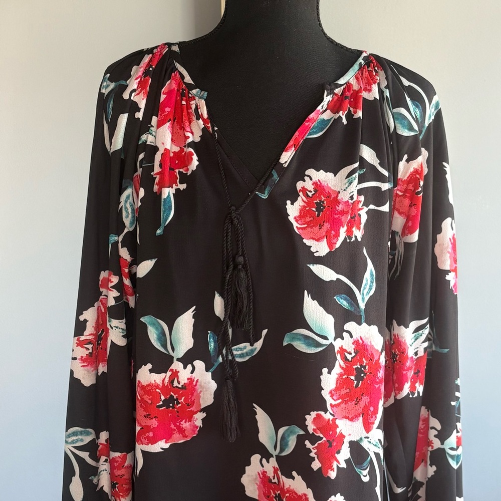 Black Floral Tie-Front Tunic with Red Bloom Print